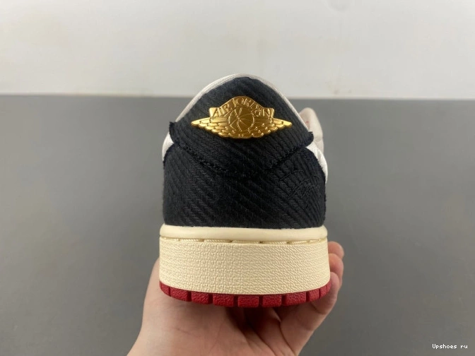 Retro Low Rookie 1 OG Jordan (Numbered) Card Home Room Trophy 0415